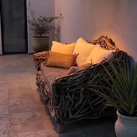 Exceptionnelle Petite Maison Avec Piscine Privee Aux Portes D'arles Ferienhaus