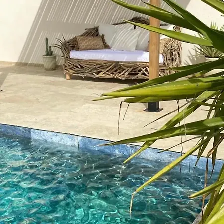 Casa vacanze Exceptionnelle Petite Maison Avec Piscine Privee Aux Portes D'arles *